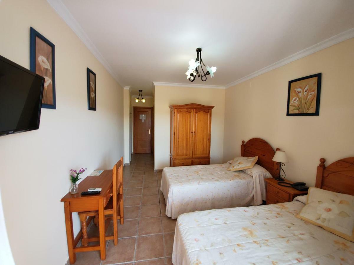 Hotel Arco Del Sol Colmenar Exterior foto